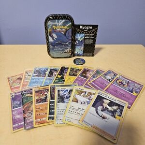 Shining Fates Kyogre Mini Tin + Pokemon Celebrations Main Set